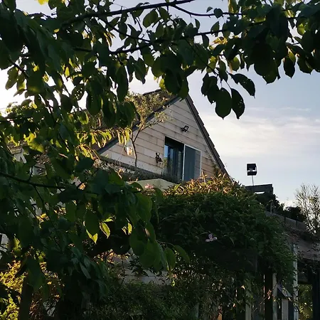 Entre Monts Et Collines Et En Option Bed & Breakfast 4*