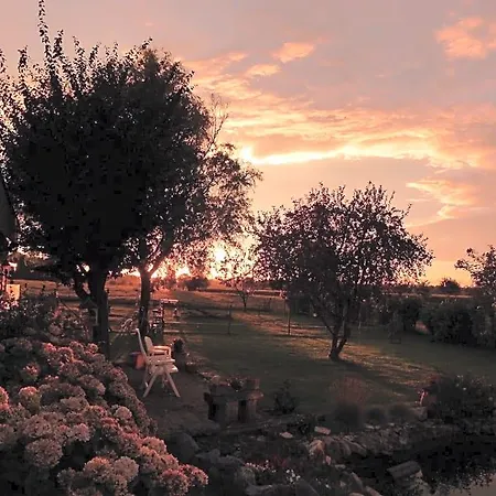 Entre Monts Et Collines Et En Option B&B