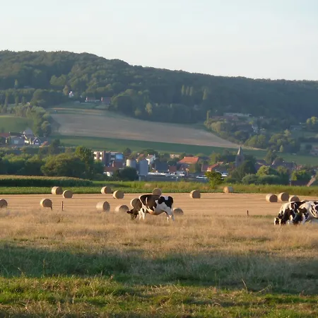 Entre Monts Et Collines Et En Option